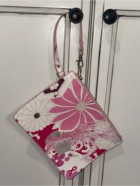 NWOT Chico's Floral Flowers Printed Top Zip Pouch Wristlet LBBC Pink White gray